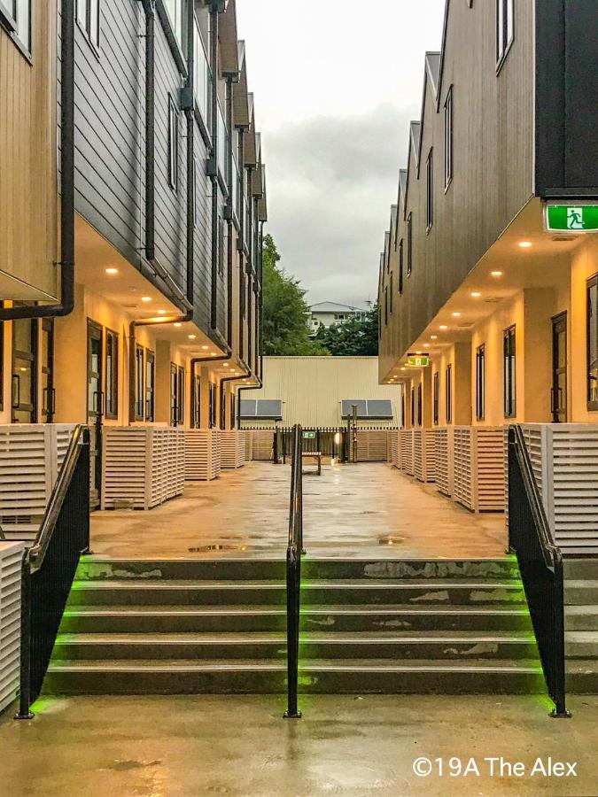 Modern 2-Bedroom Apartment 7-Mins Walk To Queenstown Eksteriør billede